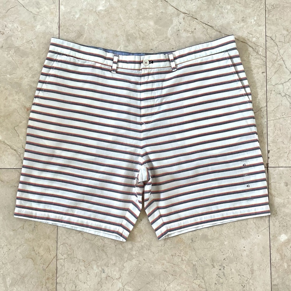 Tommy Hilfiger Men’s Stripped Shorts Size 42